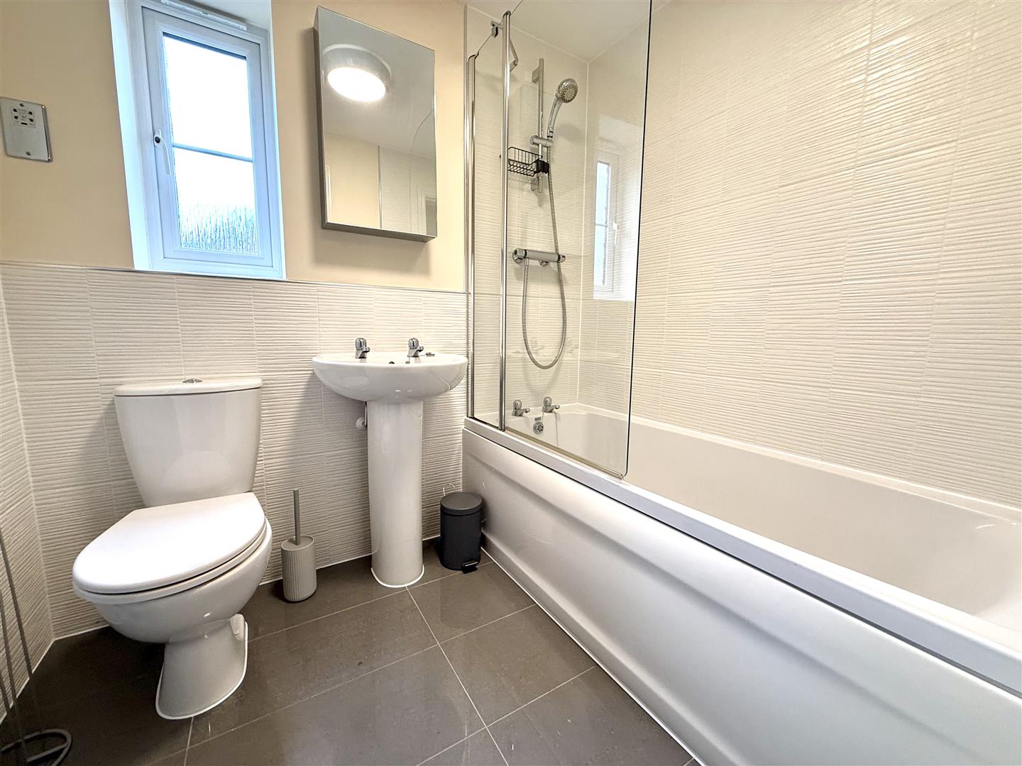 Y Deri, Sketty, Swansea, SA2 8ET